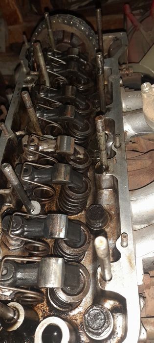 Два двигуни ВАЗ 2101. 2103