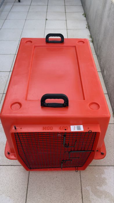 Caixa transportadora para cão IATA – Modelo 400L – 70x70x90 cm