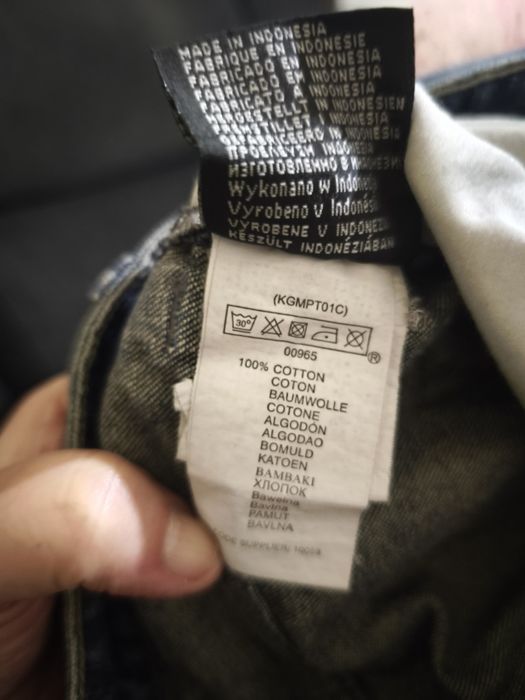 Calças de ganga clara da Tiffosi Denim.
Tamanho 13-14 anos.
Usado, ape