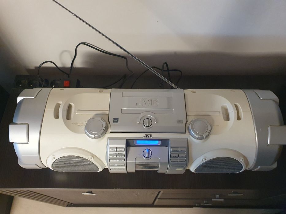 JVC RV-NB51 bombox woofer usb mp3 ipod