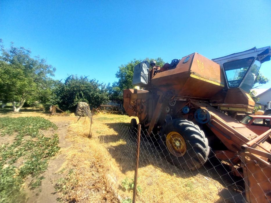 Продам комбайн нива ск5