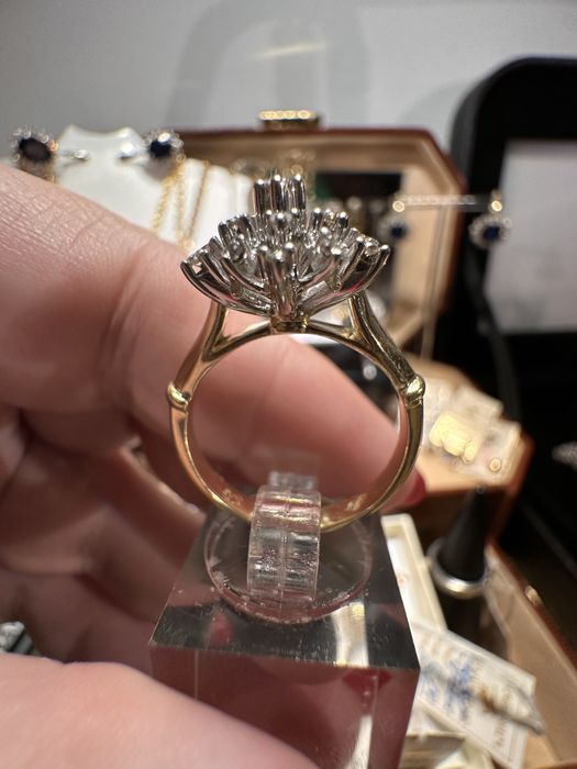 Продам кольца с бриллиантами