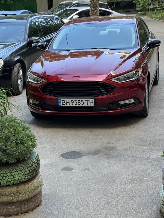 Продам Ford Fusion Plug-in Hybrid 2017.SE. Пробег 54.000. Километров  Родной.