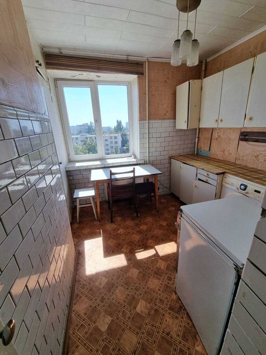 Продам 2к.кв. на Павловому Полі, 23 Серпня 47, 2 хв. від метро