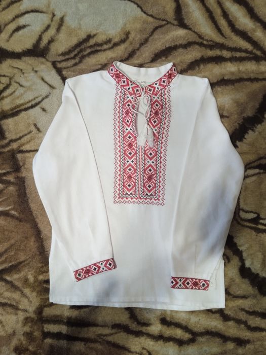 Продам дитячі вишиванки