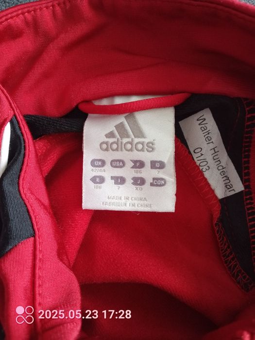 Używana bluza Adidas.