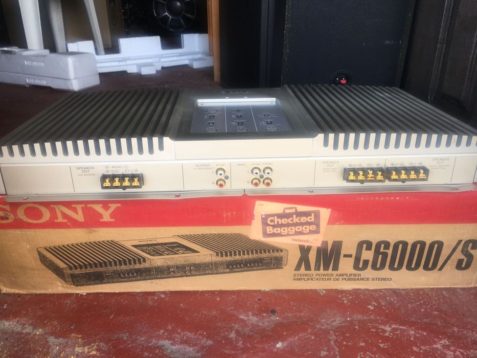 Amplificador auto sony 300w