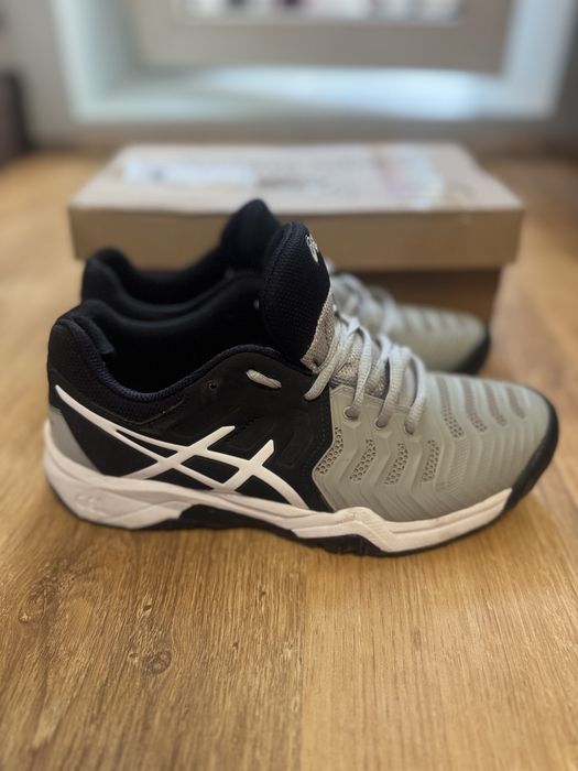 Продам кросівки asics 39 розмір
