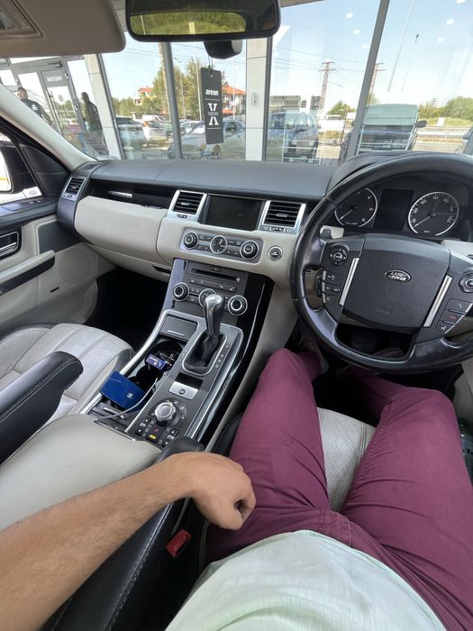 Range rover sport 2011