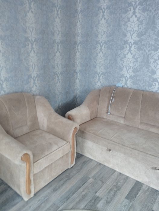 Диван і два кресла