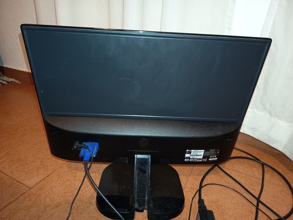 LG Computer Monitor442108731017799681