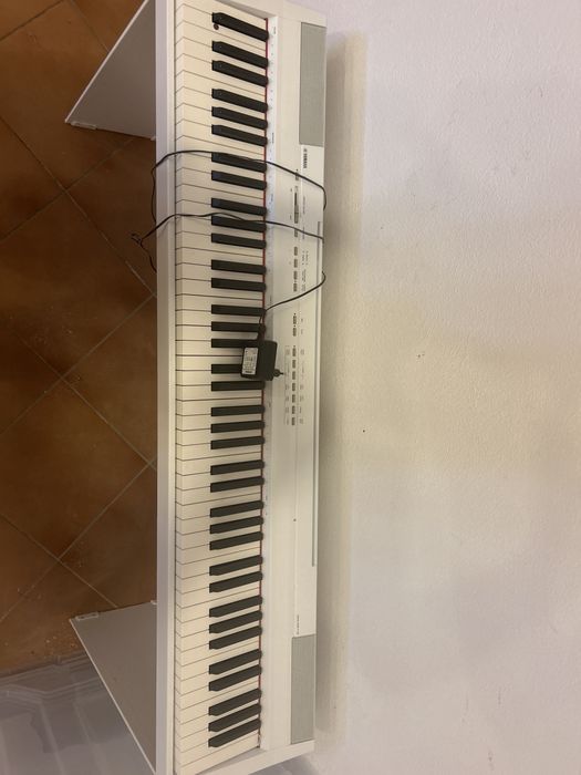 Teclado Yamaha p105 Pouco Usado