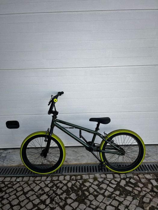 Bicicleta WIPE semi-nova