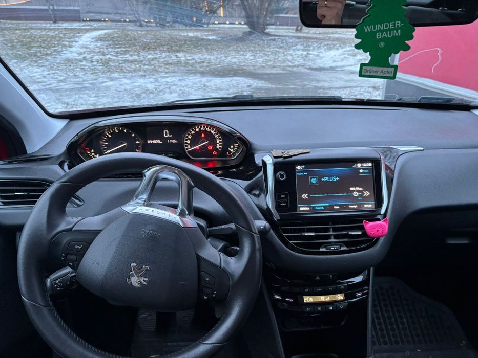 Peugeot 208 / Pierwszy właściciel / Salon PL