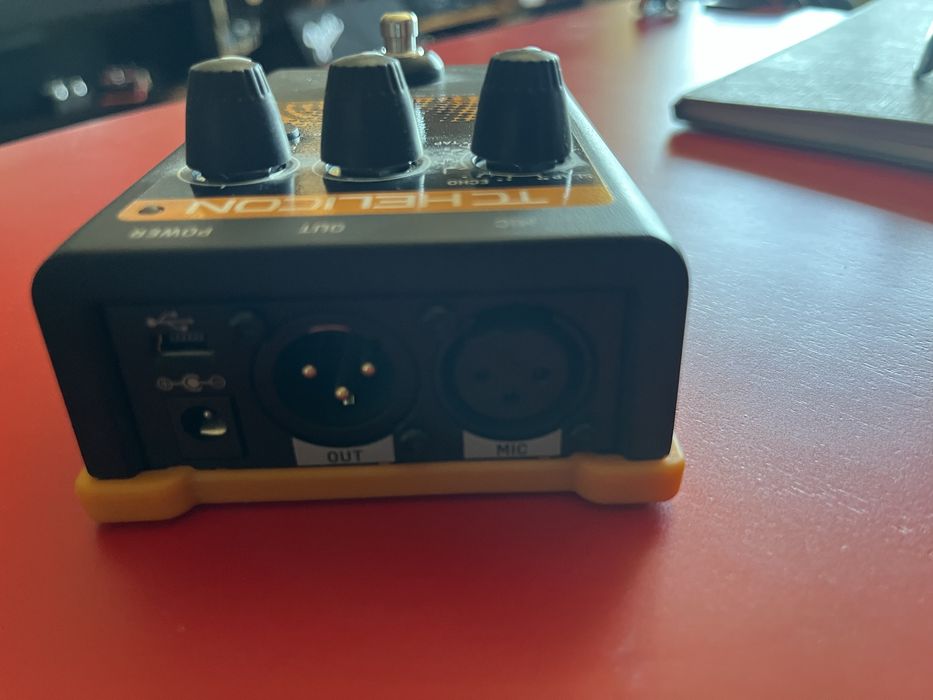 Pedal delay e echo - Tc-Helicon E1