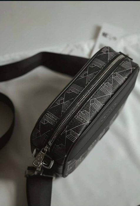 Bolsa Lacoste Nova no Saco
