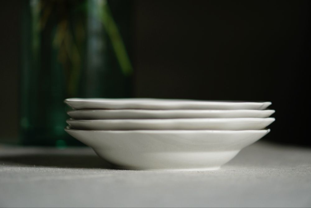Stare talerze głębokie ceramiczne vintage z rożą prl