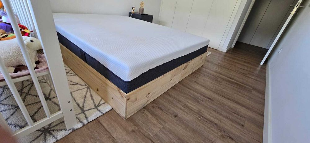 Colchão Emma Original 160x200 mais cama básica em pinho de oferta