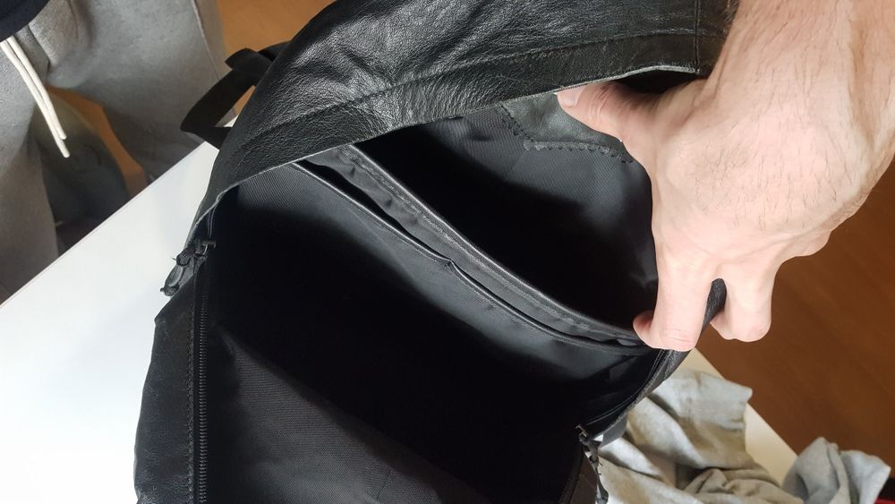 Рюкзак из натуральной кожи с отсеком для ноутбука