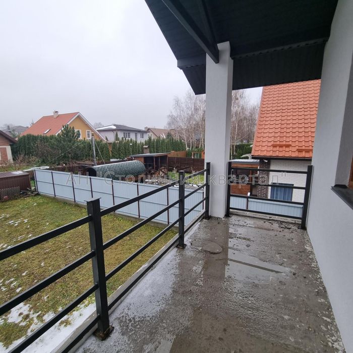 Продаж 2-поверхового будинку в котеджному містечку с. Чайки