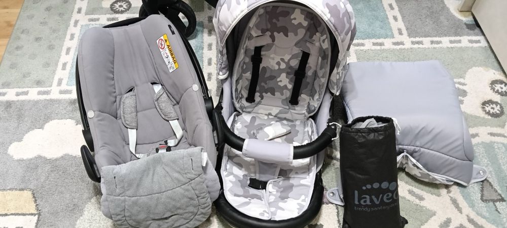 Świetny wózek Junama Baby