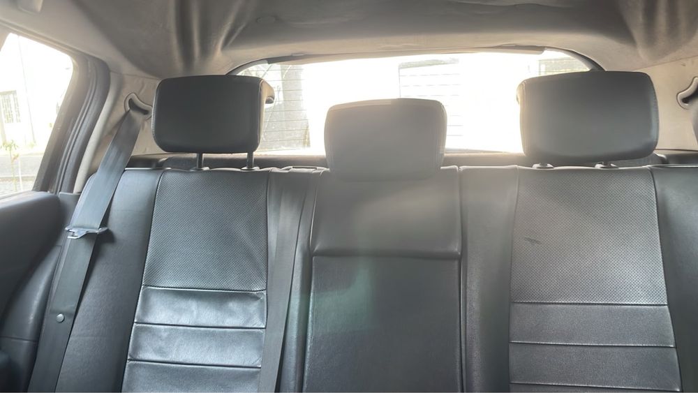 Vendo ou troco por carrinha 2 L com caixa fechada
