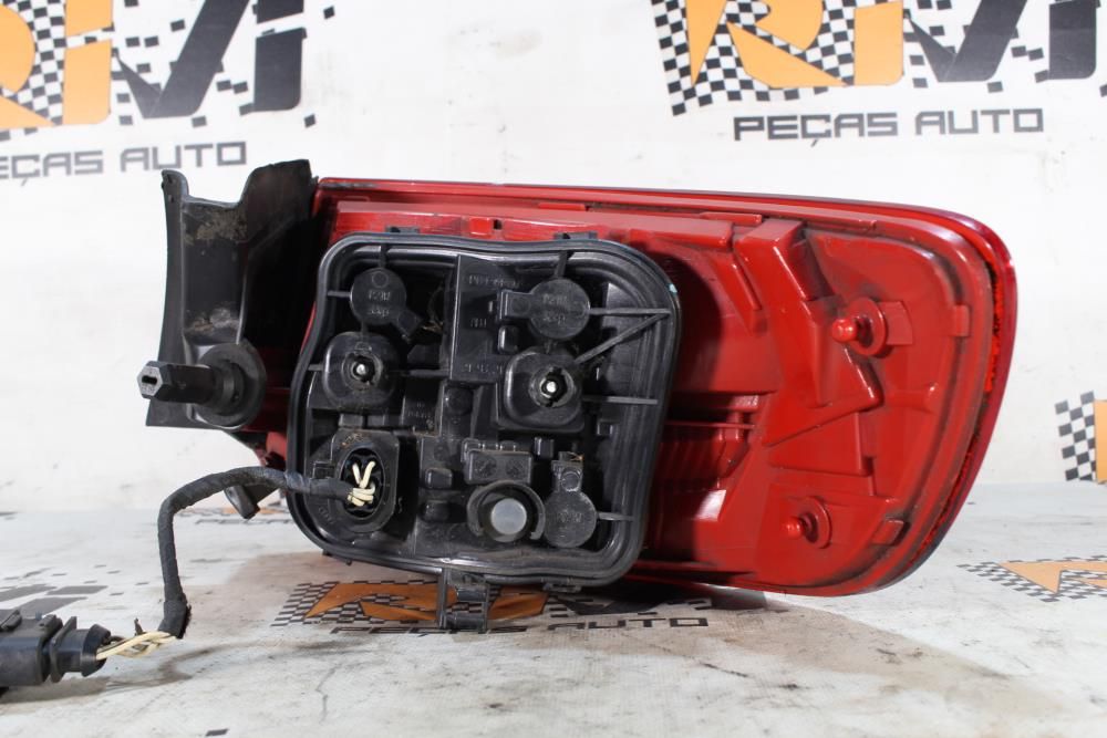 Farolim esquerdo AUDI A3 Sportback (8PA)