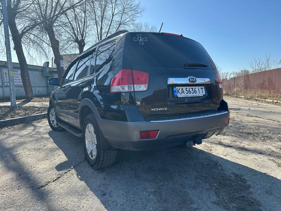 KIA MOHAVE 3.8 2010