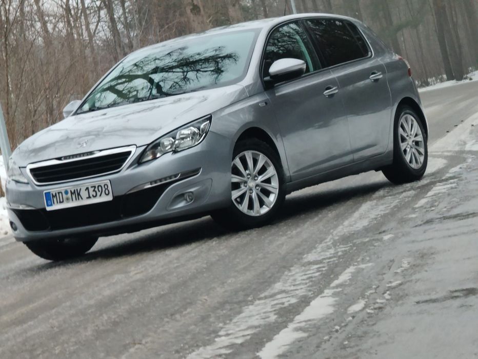 Peugeot 308 1.2 Benzyna 130 km Manual Serwis Dwa Klucze Kamera cofania