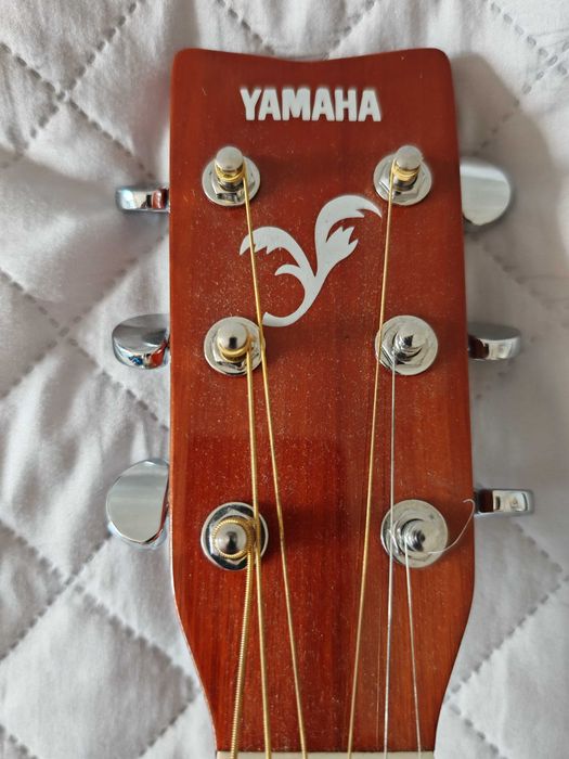 Gitara akustyczna Yamaha 370 TBS