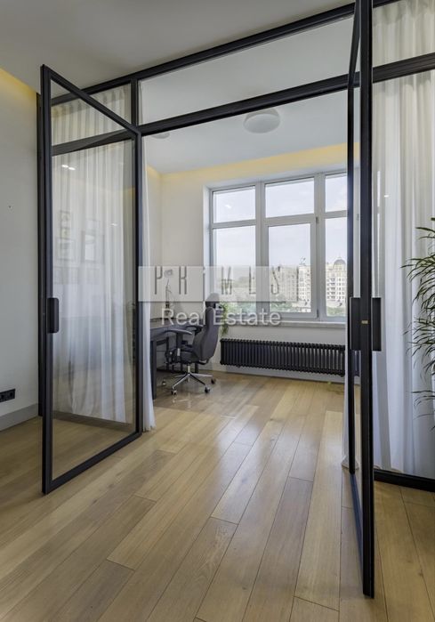 Оренда будинку 574 м², Романків, Сонячна Долина, басейн, 22 сотки
