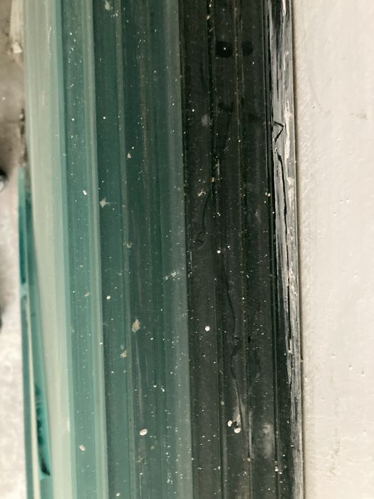 OFEREÇO Chapas de vidro grandes GRÁTIS