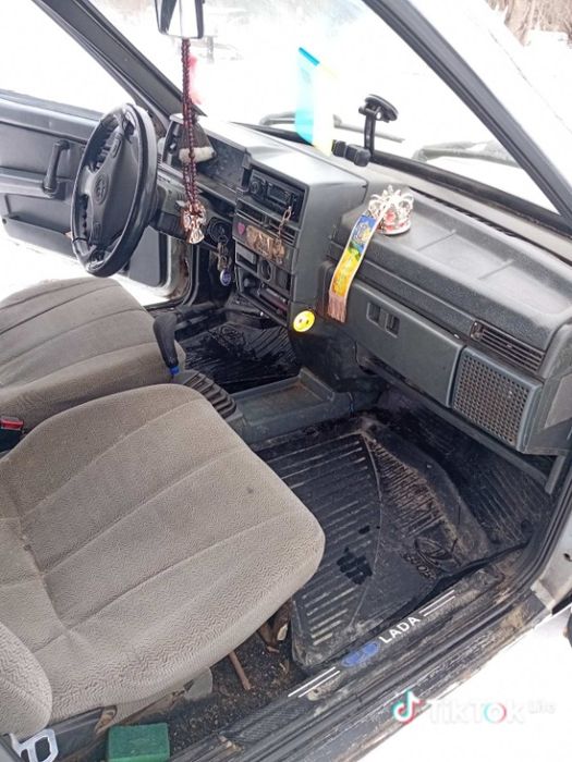 Продам машину 21099