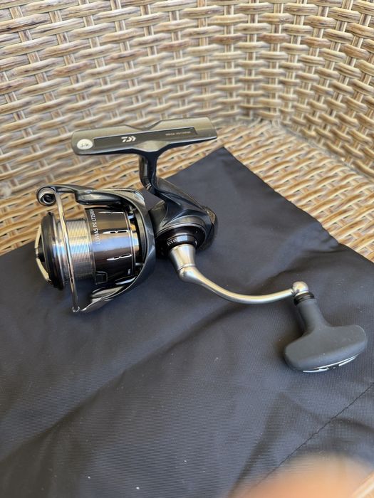Daiwa 24 Luvias PS LT2500-H