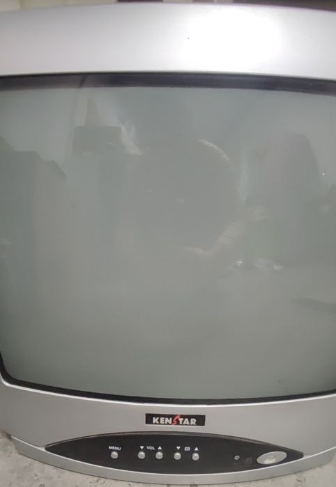 Televisão 37cm em bom estado