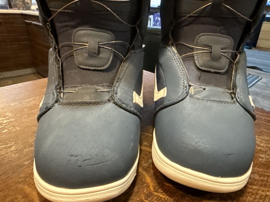 Buty snowboardowe  Vans Encore 37   23,5 cm