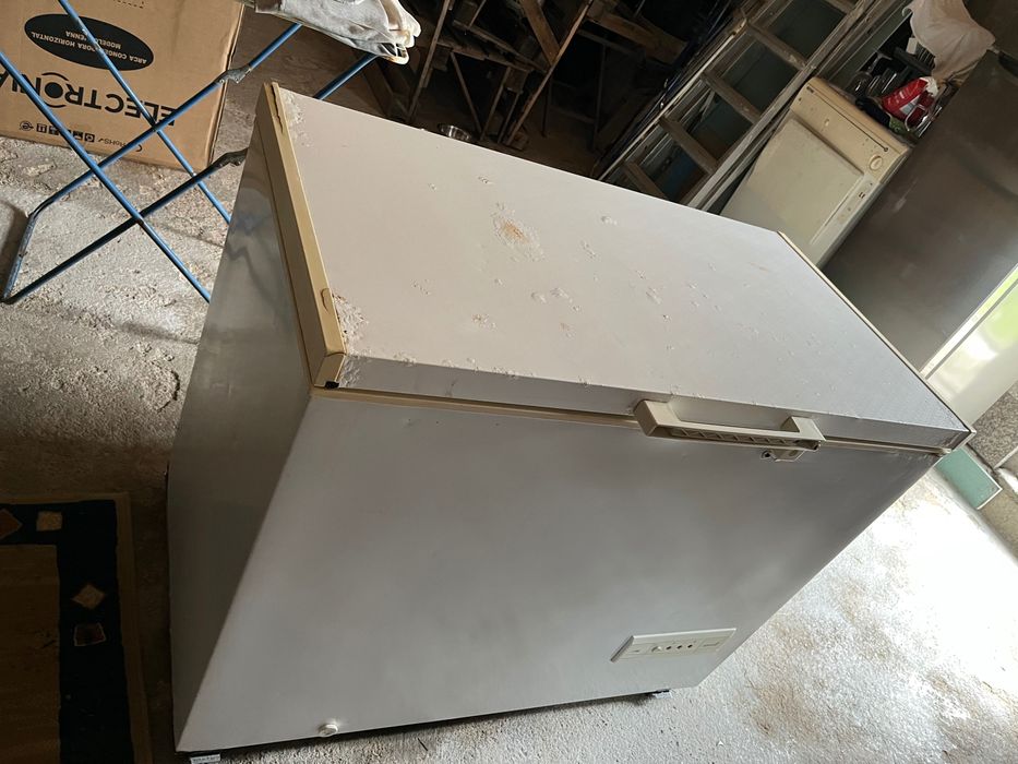 Arca frigorifica a trabalhar bem