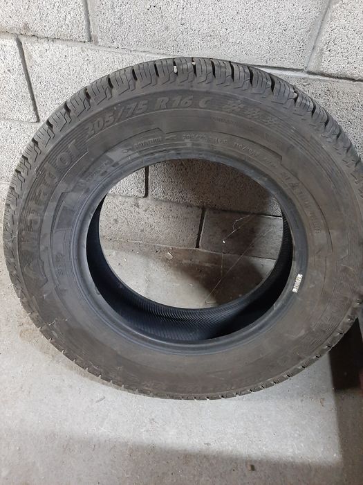 Колеса. Шины.Резина. 205/ 75/ R16C .235/65/16С