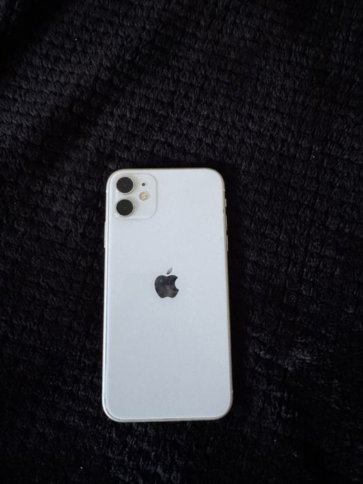 Iphone 11 + Capas