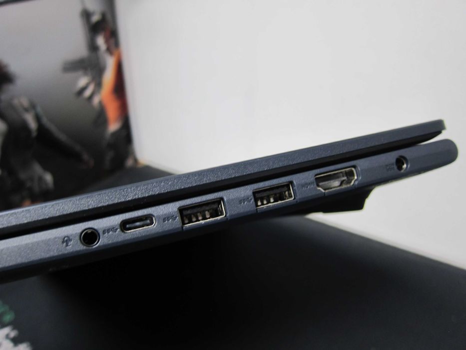 AsusVivoBook F1504/Intel Core 5 120U 5.00gz /Ram 16 gb/Батарея до 10 ч