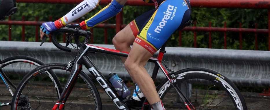 Bicicleta Ciclismo Focus Cayo Carbono