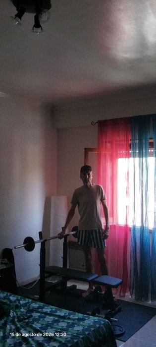 Vendo bancada com pesos barra e tapete