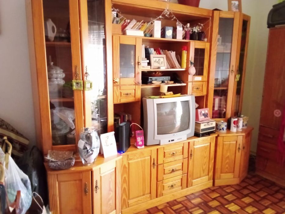 Venda de móvel rústico