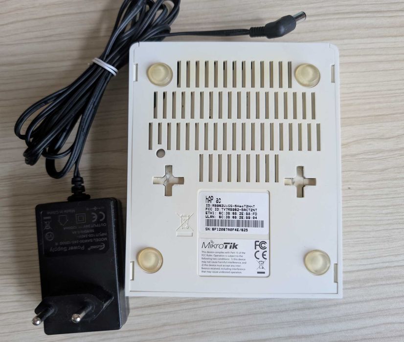 Mikrotik hAP ac (RB962UiGS-5HacT2HnT), 1300 Мбіт/с, 2.4 и 5 ГГц, SFP