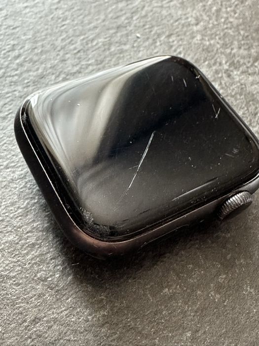 Apple Watch Series 6 44mm Чорний 67%