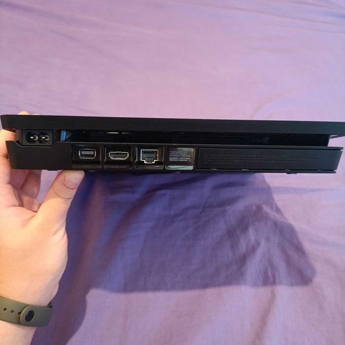 Playstatio 4 Slim 500Gb +геймпад +оригінальна коробка +навушники