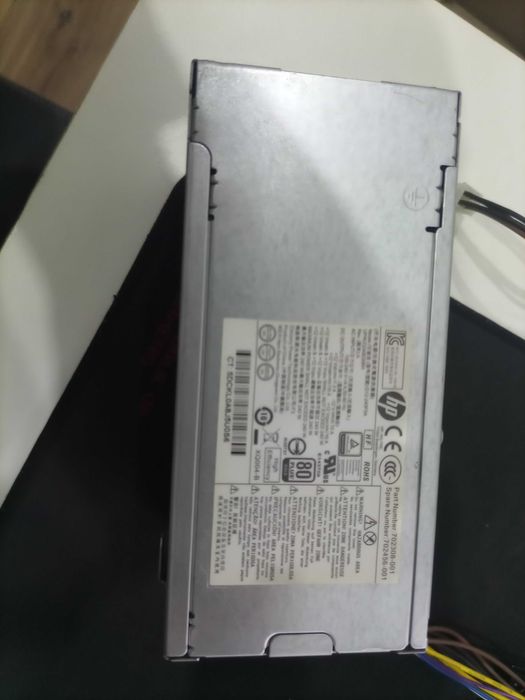 HP 80 Plus Gold 240W Power Supply64738332382721120