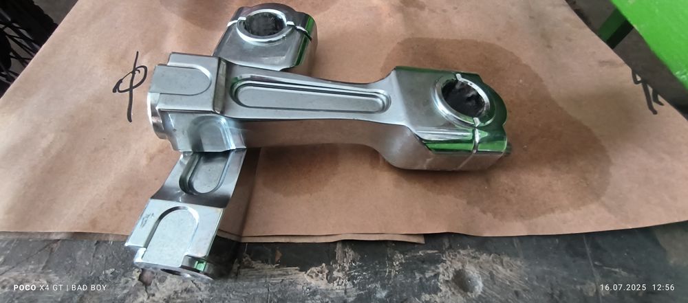 Стойки руля для  Harley Davidson