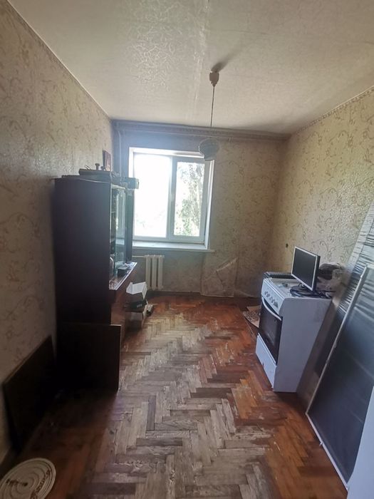 Продам 4х кімнатну квартиру, центр Хортицького району , Лахтинська