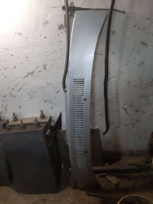 Продам  панель склоочисника Волга + трапеція